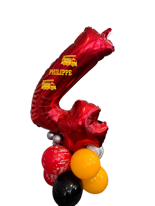 Piles de ballons d'anniversaire numérotés