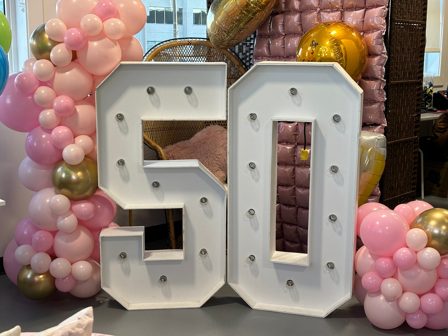 Light Up Numbers - Free Standing