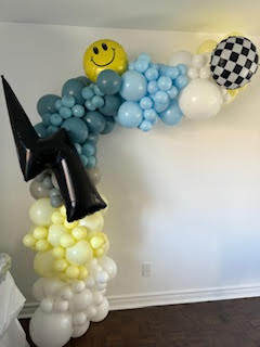 Balloon garland Demi Arch