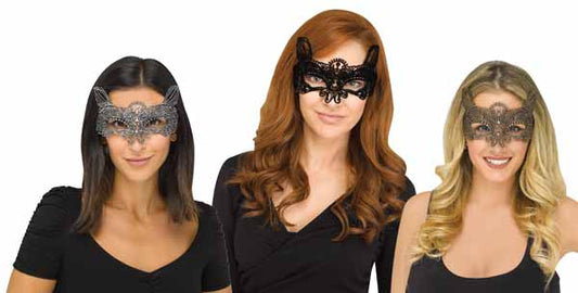 Gothic Lace Mask