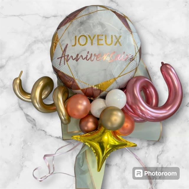Bouquet de ballons d'anniversaire à main