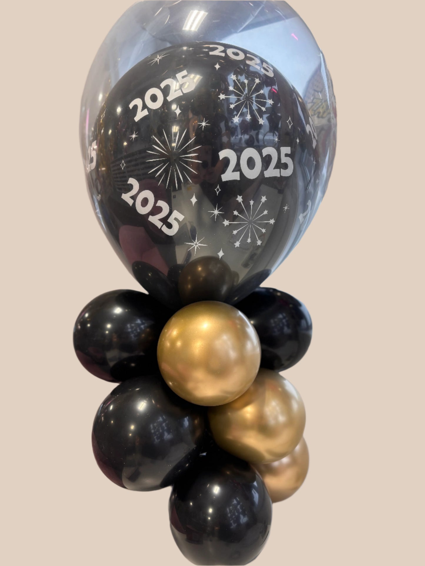 New Year Balloon Table Centerpiece