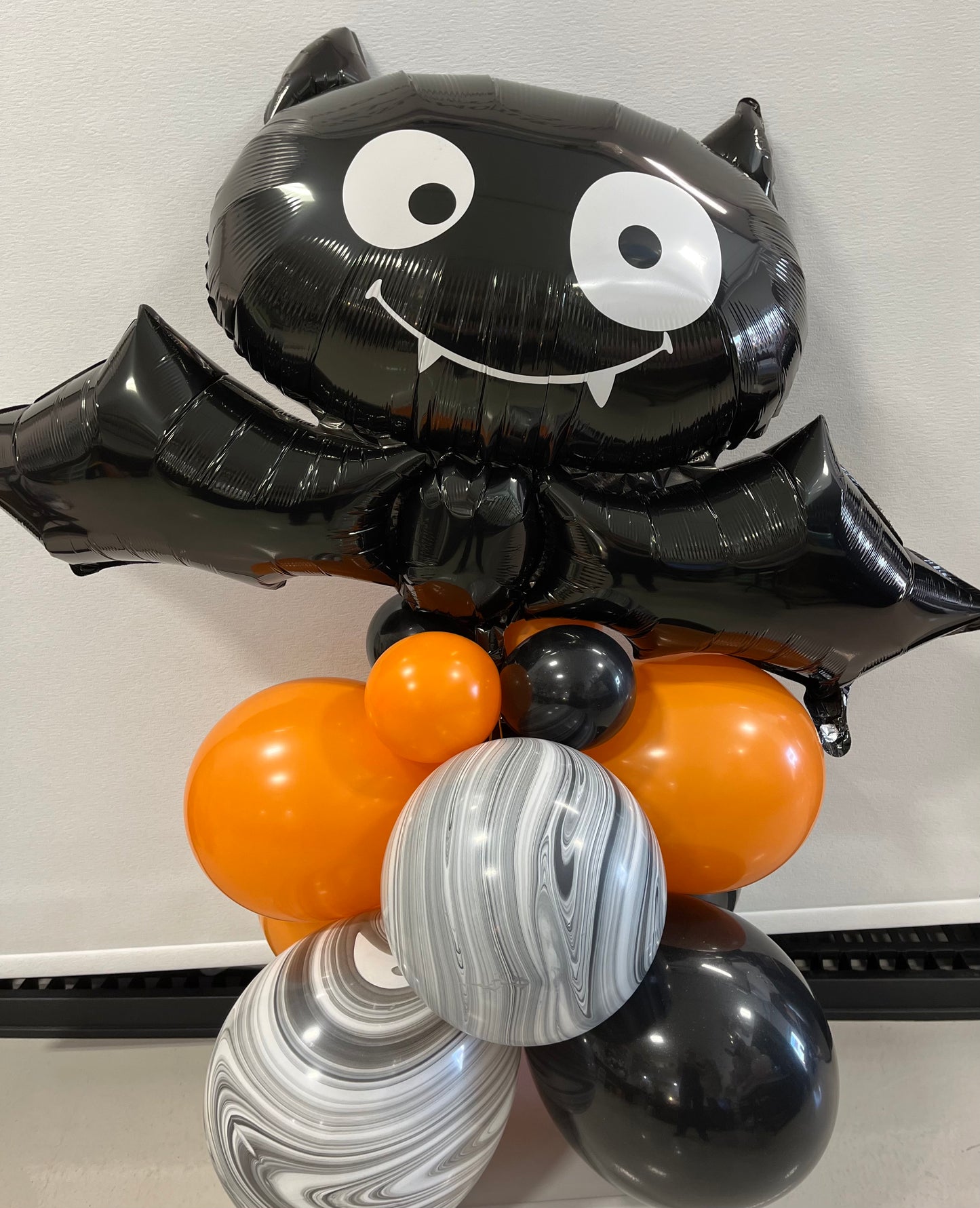 Pyramide de ballons d'Halloween