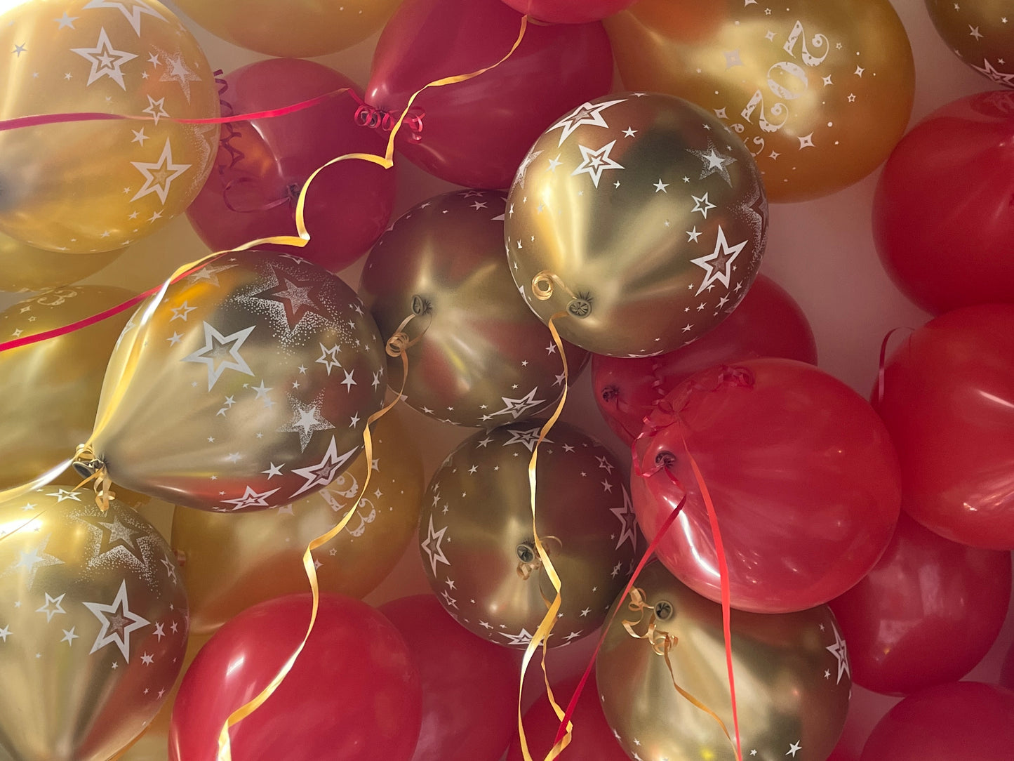 12 Helium Celling Balloons