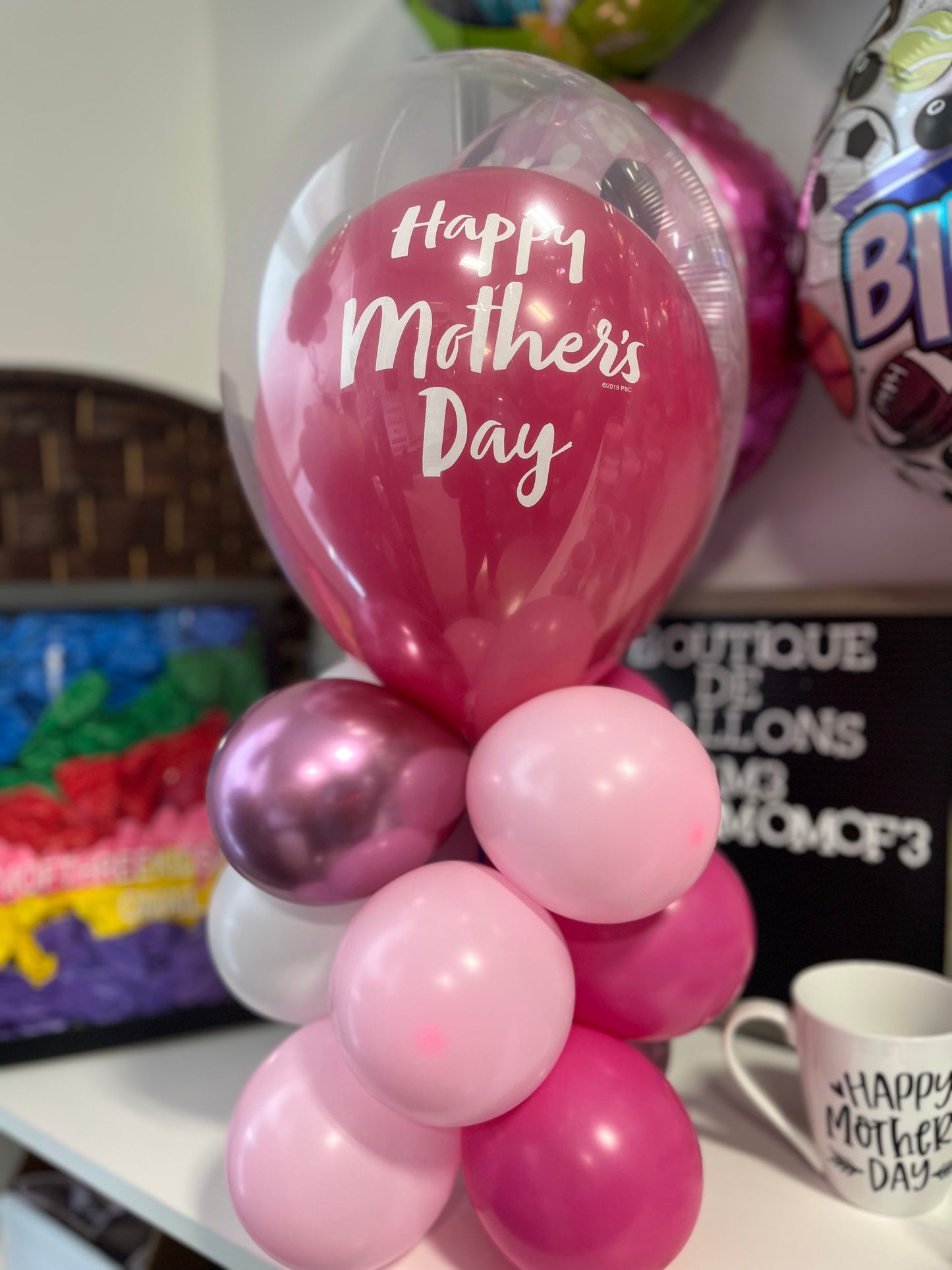 Mother's Day Ballon Centerpiece