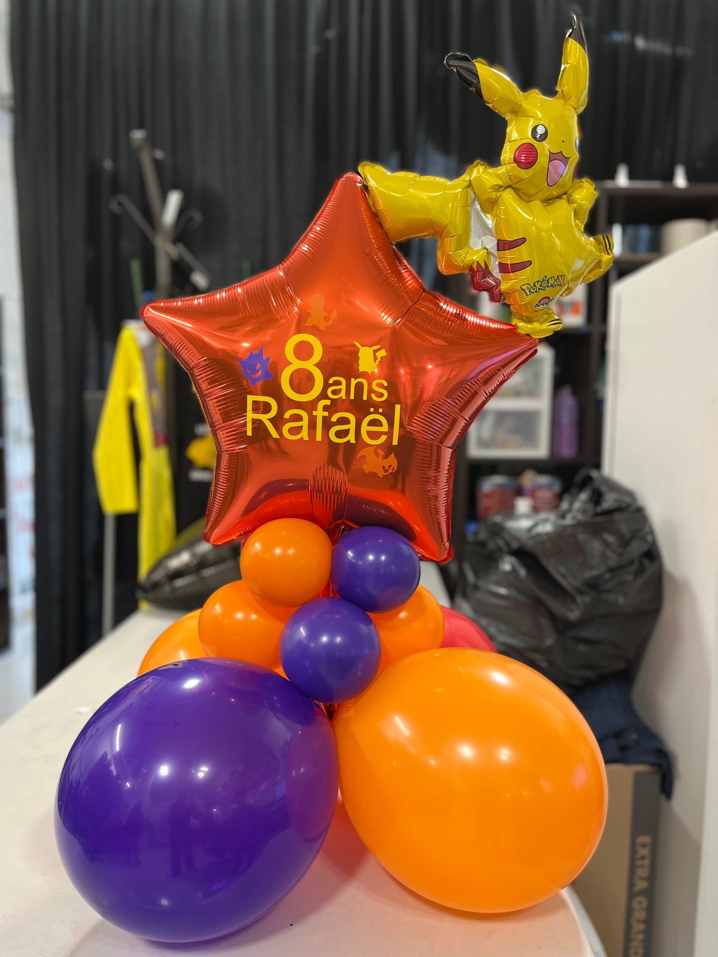 Pièce maîtresse de ballon de fête personnalisée