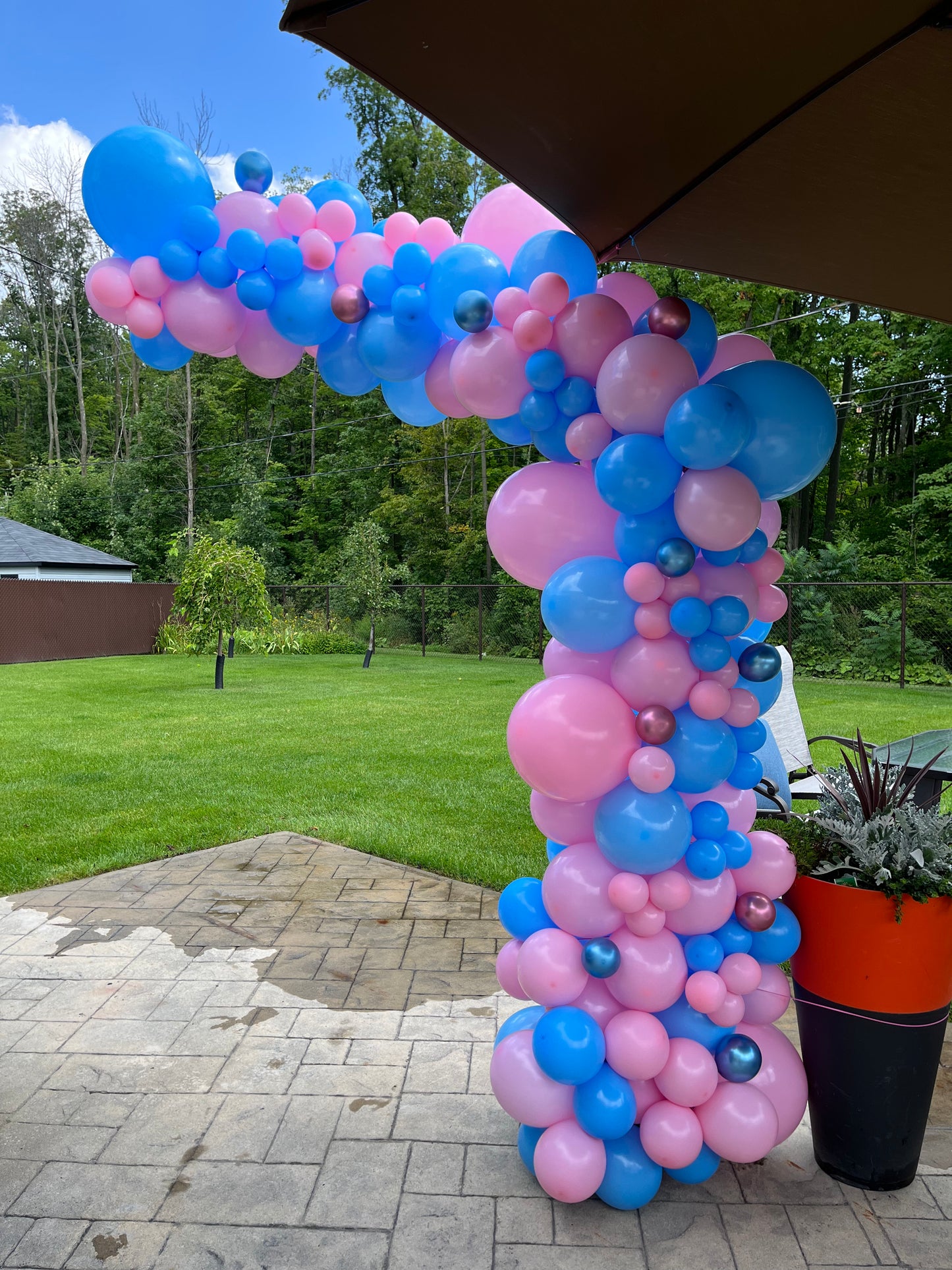 Personalized Organic Balloon Demi Arch