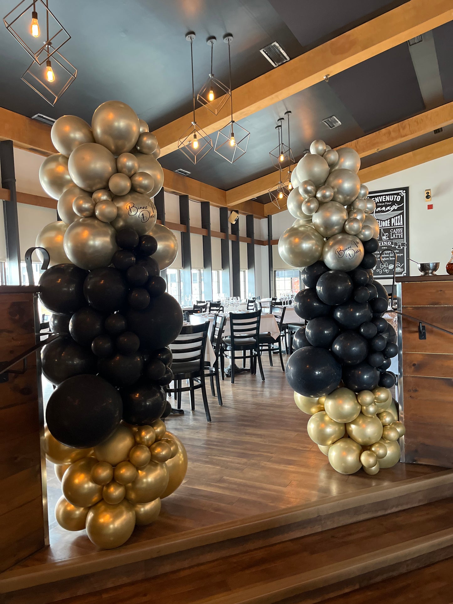 Organic Balloon Column