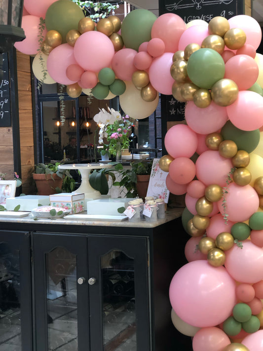 Balloon garland Demi Arch