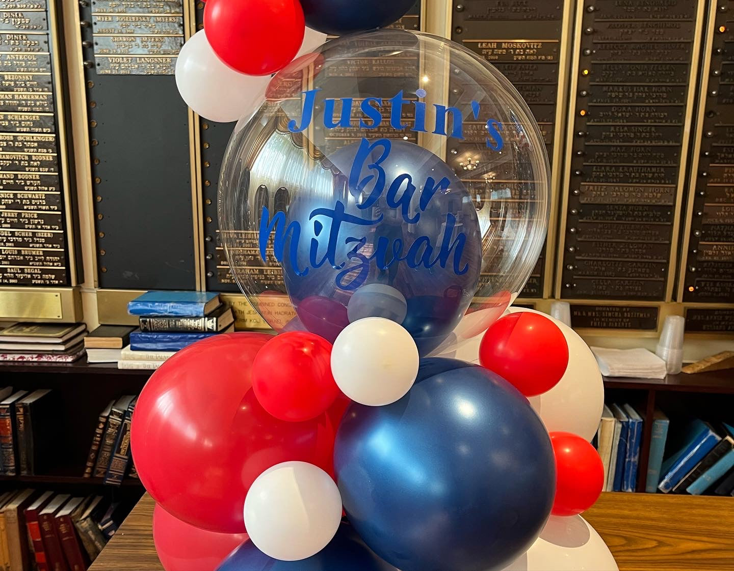 Personalized Bubble Organic Table Centrepiece