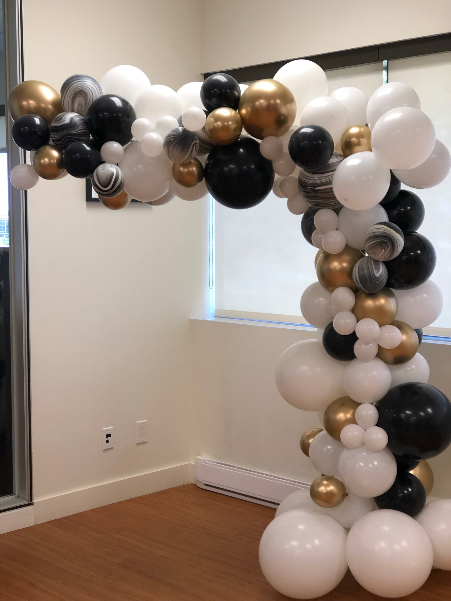 Personalized Organic Balloon Demi Arch